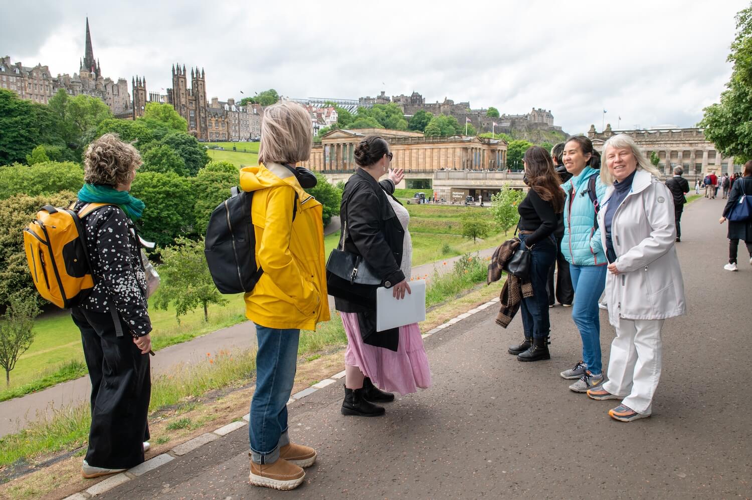 Group looking over Edinburgh Old Town and the National Gallery during the walking tour